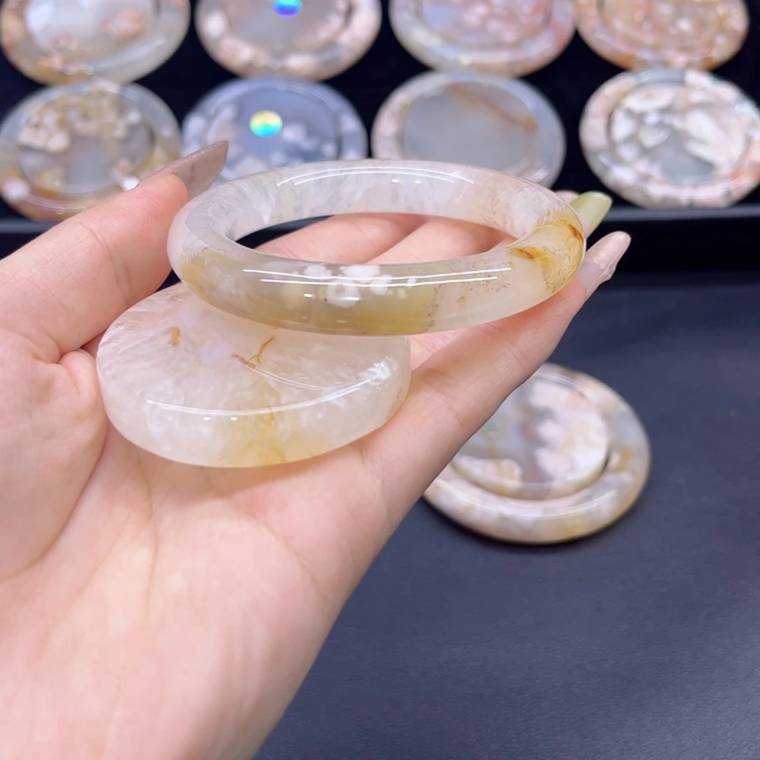 玛瑙/玉髓手镯未镶嵌53