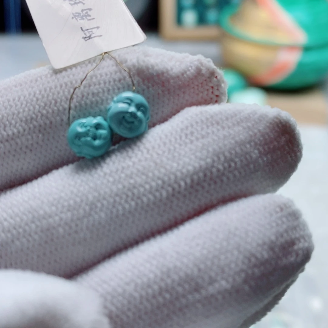 绿松石未镶嵌颈饰星**烂