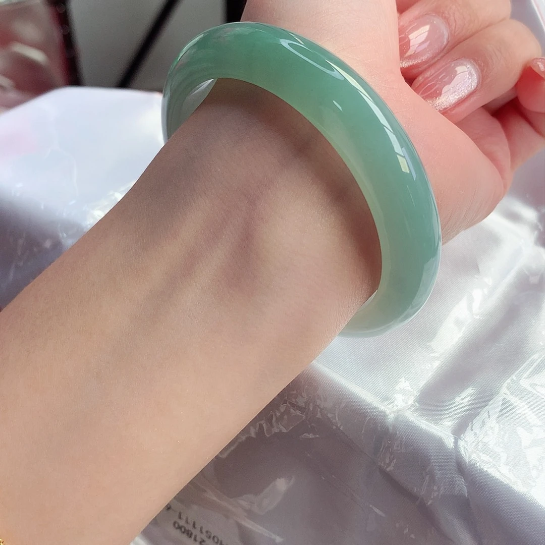 翡翠手镯未镶嵌天然A货翡翠57/58