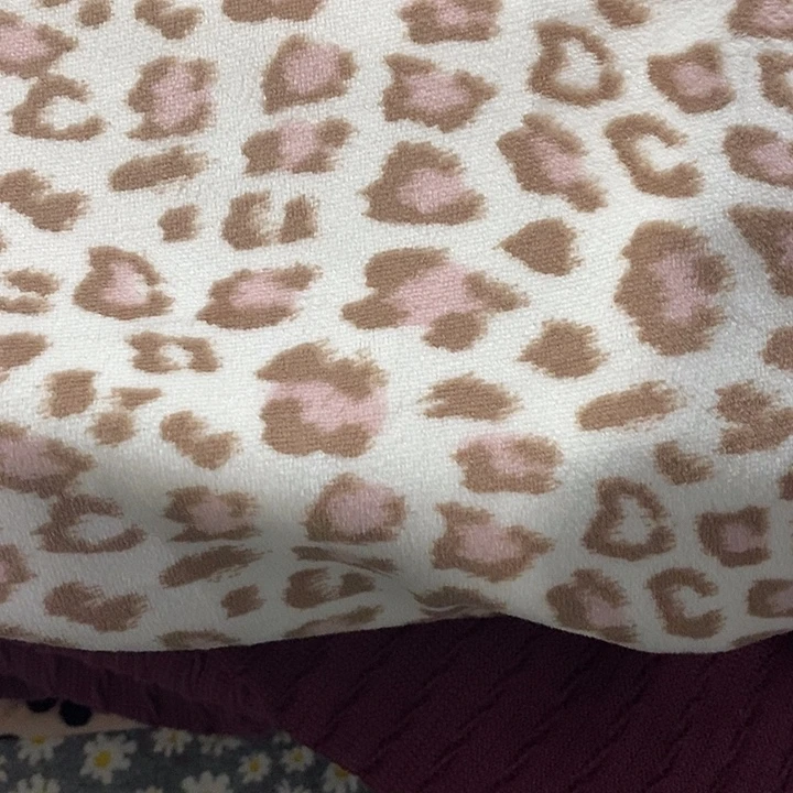 无纺布高档面料采用2.5