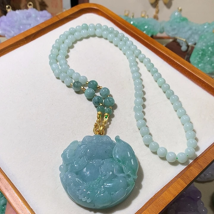 翡翠未镶嵌颈饰翡翠吊坠