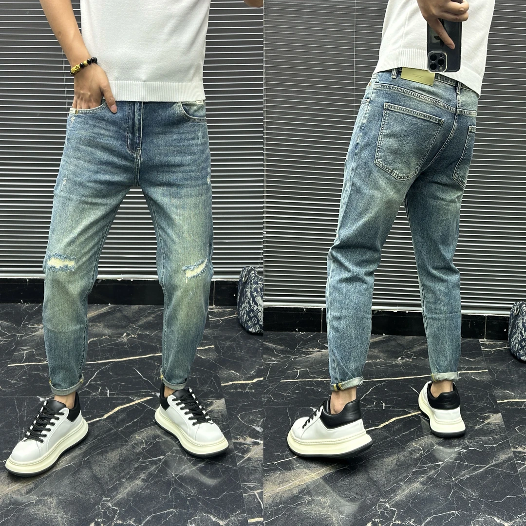 轻奢爆款百搭小脚显瘦男士牛仔裤破洞补丁休闲时尚弹力舒适夏季潮