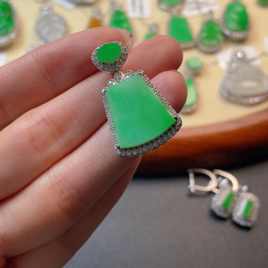 翡翠吊坠(不含链)银S925镶嵌