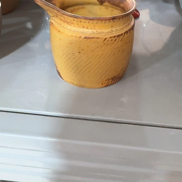主人杯一个，瓷。。品茗瓷