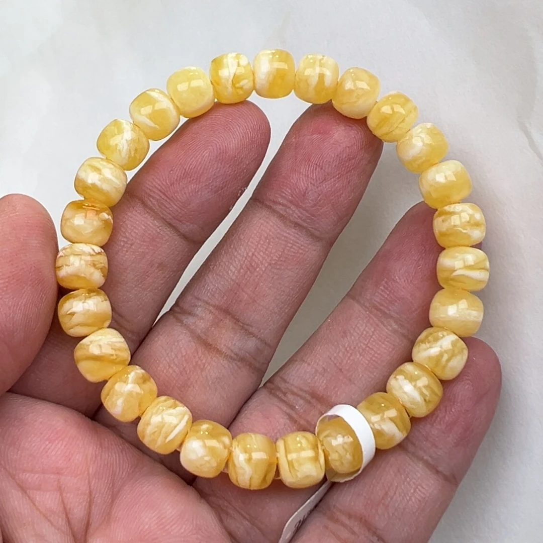 蜜蜡未镶嵌珠宝奇石8加9.34克