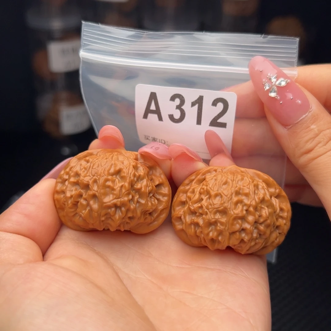 文玩核桃吊坠宫灯43