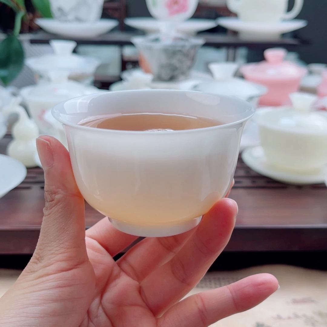 超薄胎80毫升羊脂玉瓷