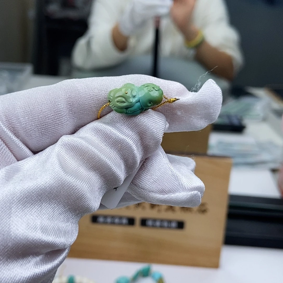 未镶嵌绿松石珠宝奇石