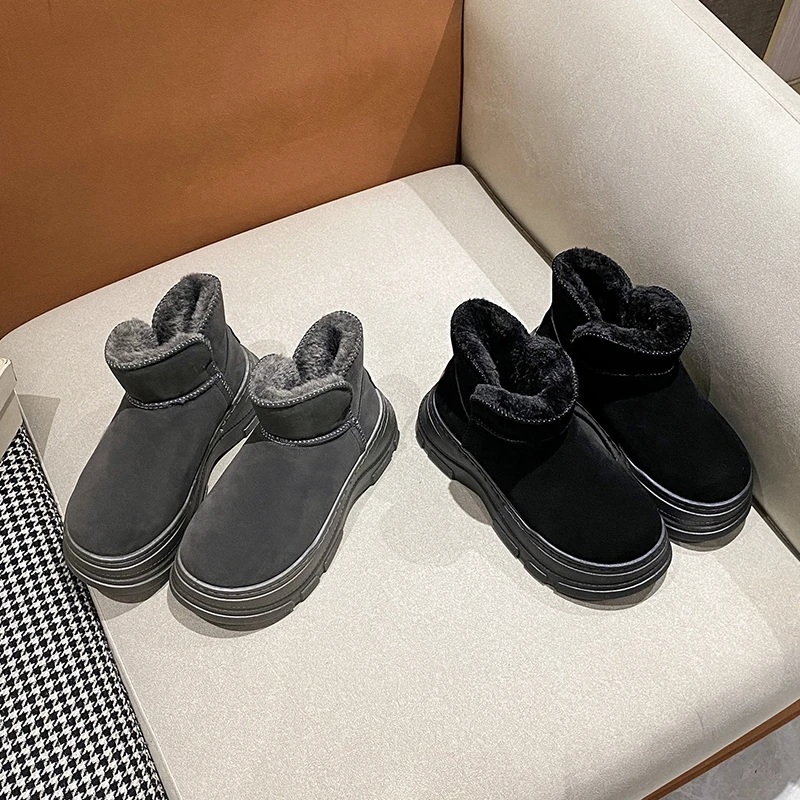 洋气雪地靴女款爆款2025新款加绒加厚冬季保暖百搭东北外穿棉鞋子