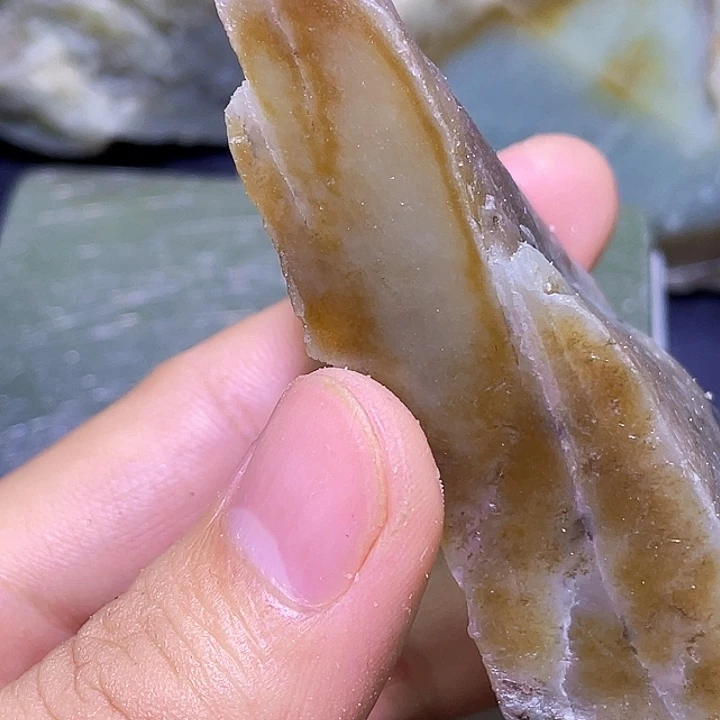 和田玉（糖玉）未镶嵌珠宝半成品