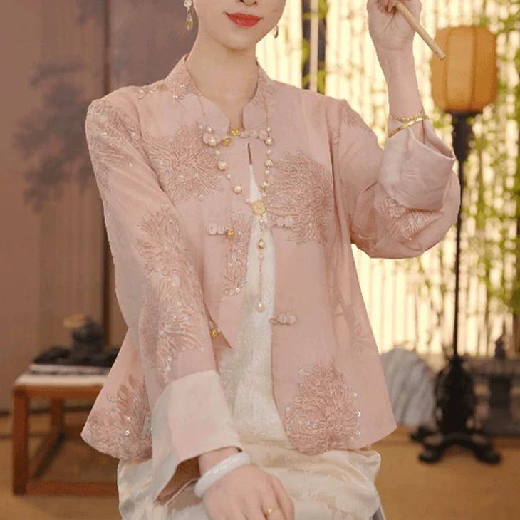 【700】国风立领绣花外套女2025时尚短款新中式长袖薄款上衣女