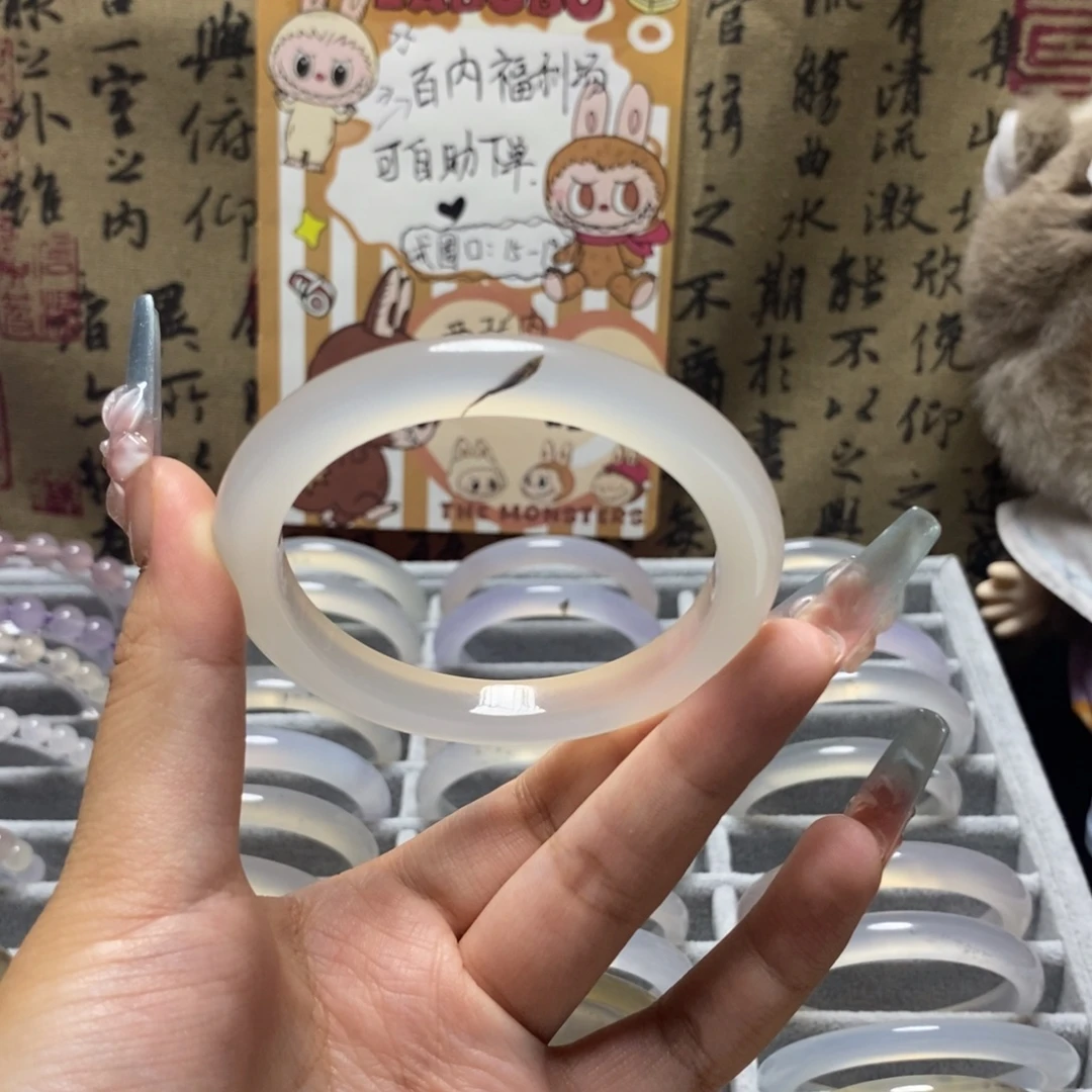 玛瑙/玉髓手镯未镶嵌57.1