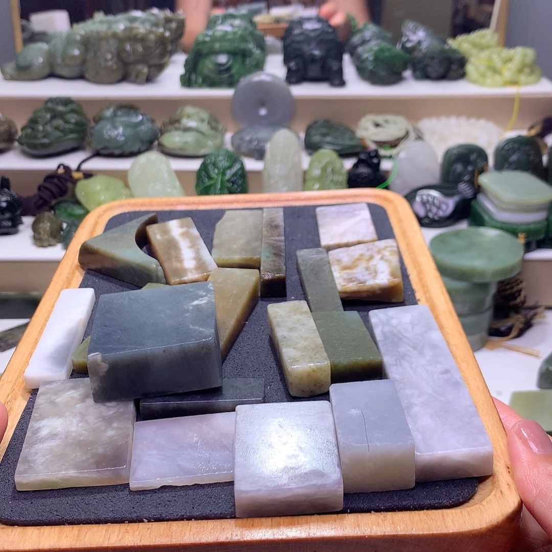 颈饰未镶嵌和田玉爱***局