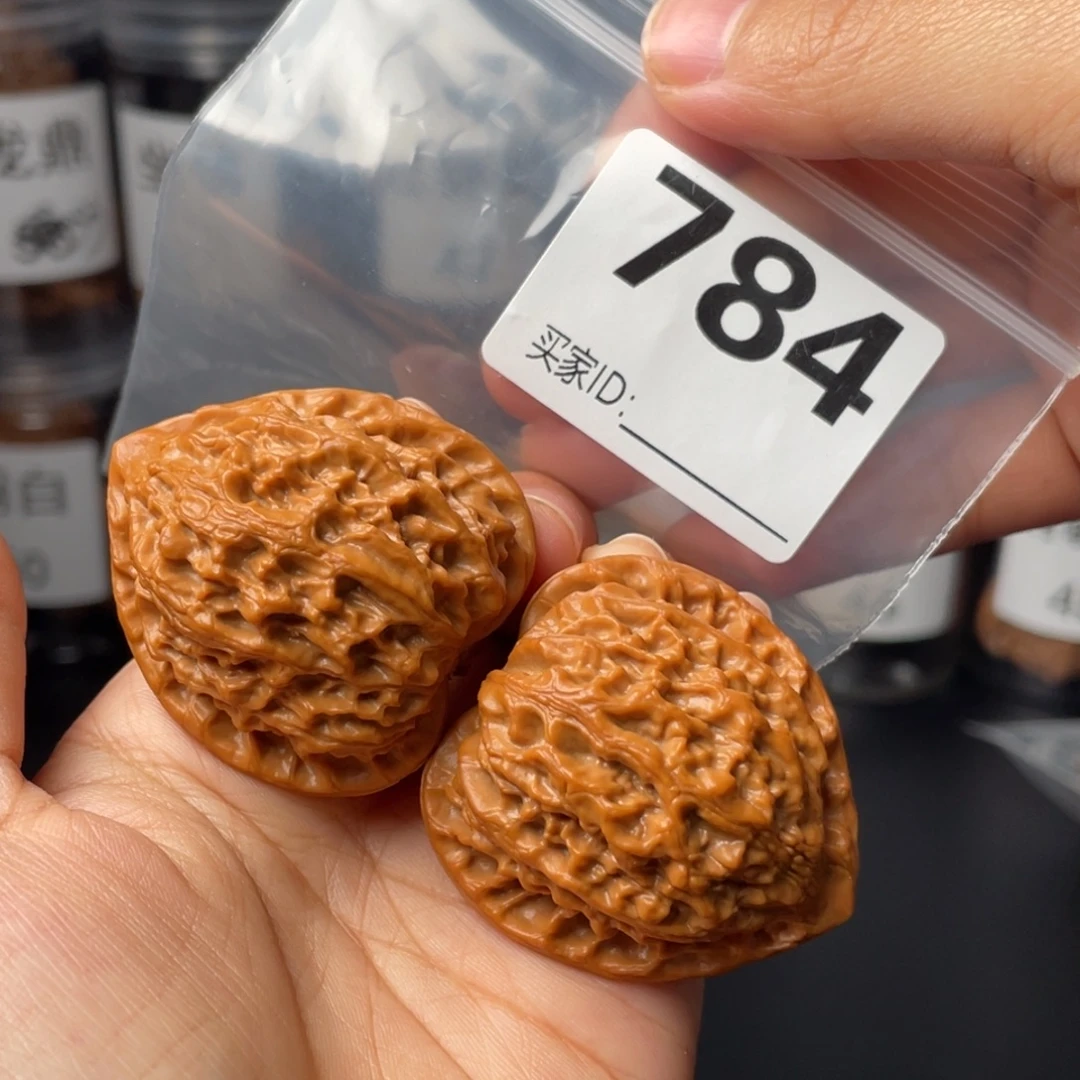 把件文玩核桃40.5金牛