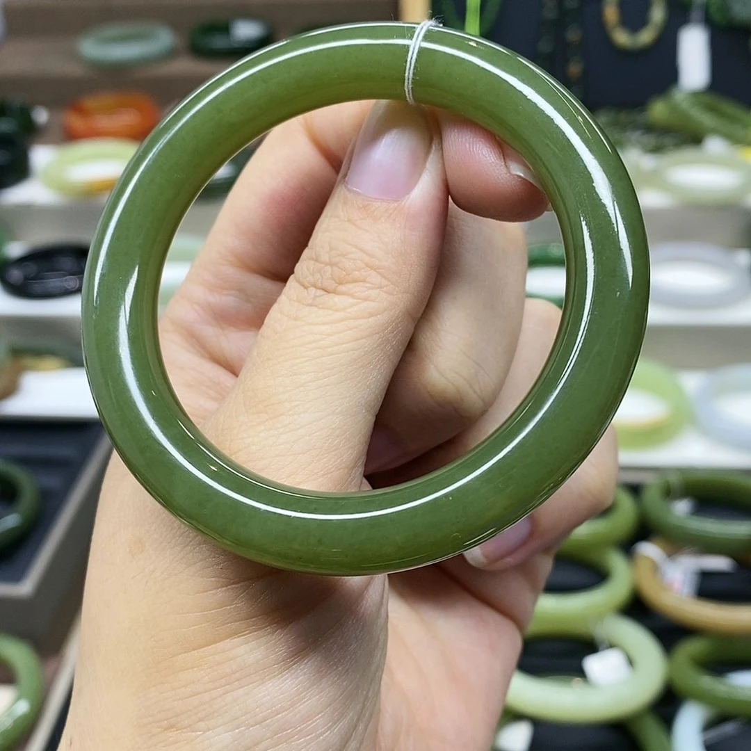 【闪购商品】未镶嵌手镯和田玉