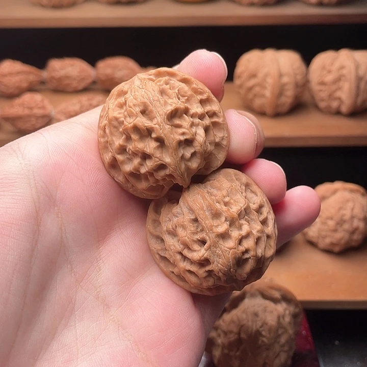 吊坠文玩核桃38毕业红皮原装头货苹果园