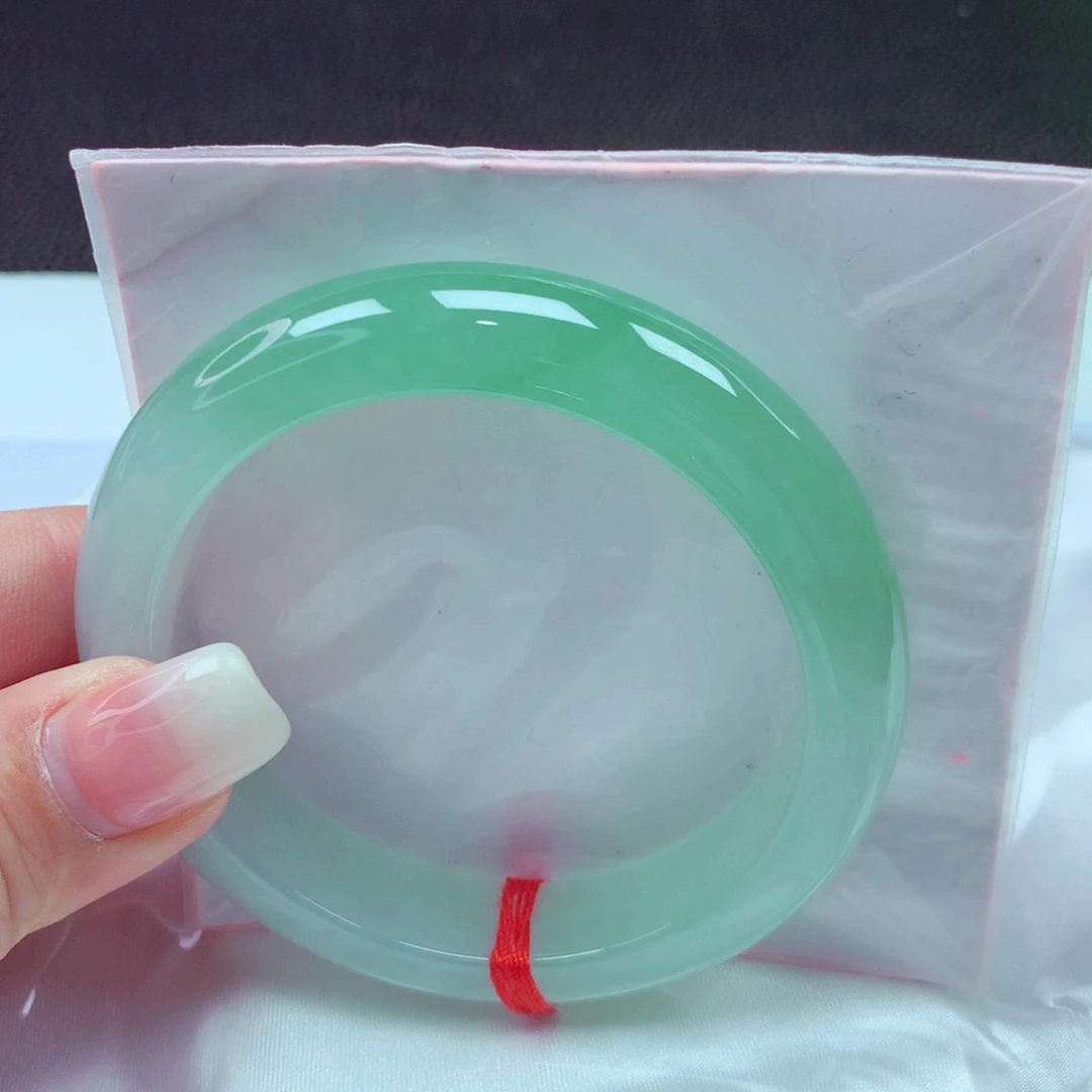 未镶嵌手镯翡翠手镯
