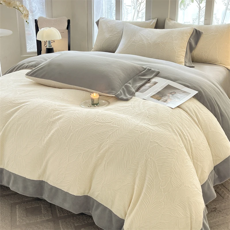 A类宽边雕花绒四件套加厚牛奶绒被套床单双面绒2025床上用品4