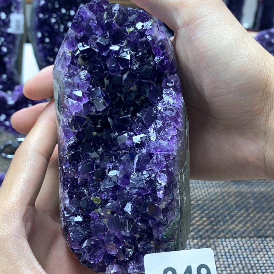 未镶嵌大型摆件（非配饰）水晶