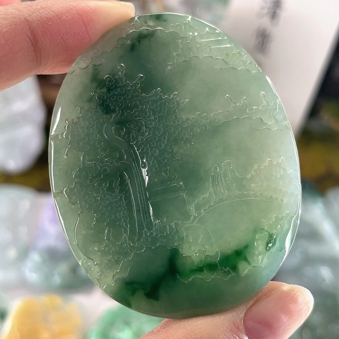 翡翠未镶嵌颈饰山水山水牌