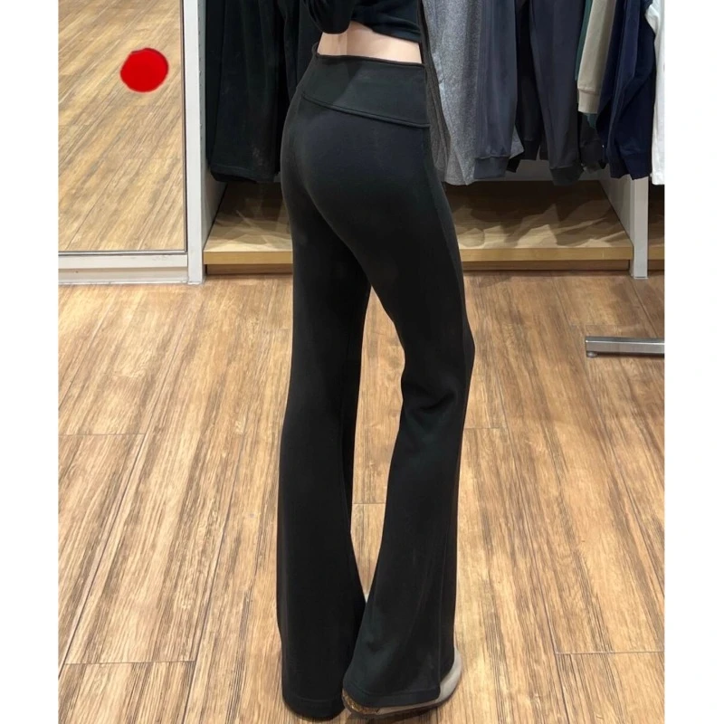 黑色lulu同款微喇裤女秋冬2025新款低腰垂感显瘦喇叭裤加绒运动裤