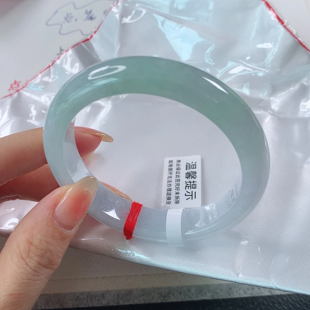 翡翠手镯未镶嵌 正圈⑨②捡漏⭐