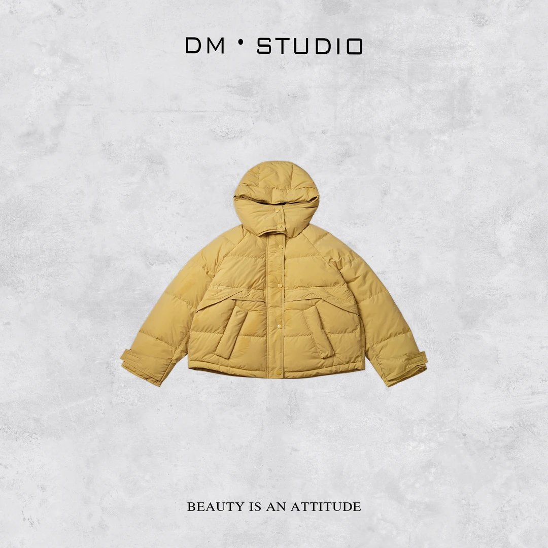 -DM•STUDIO/冬季轻奢保暖新国标90%白鸭绒连帽羽绒服（833376）