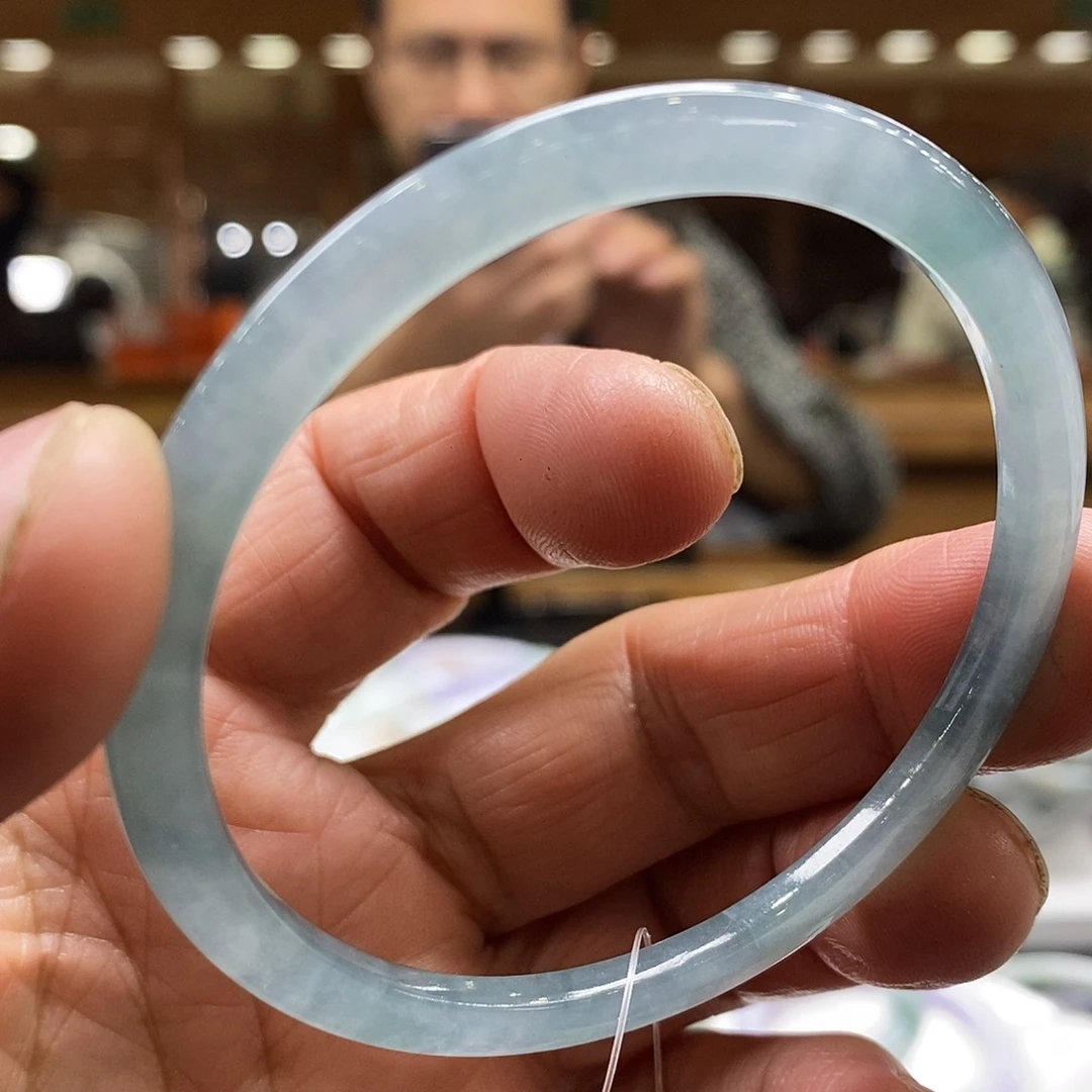 翡翠未镶嵌手镯翡翠手镯57、卡4