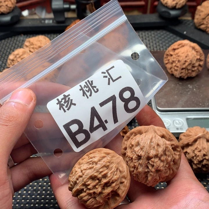 吊坠文玩核桃金麒麟