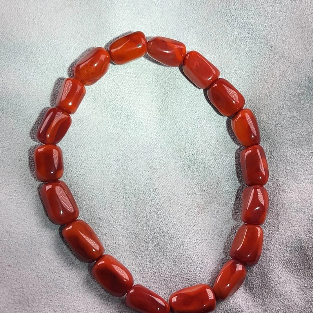 南红玛瑙原矿随形16.4克未镶嵌