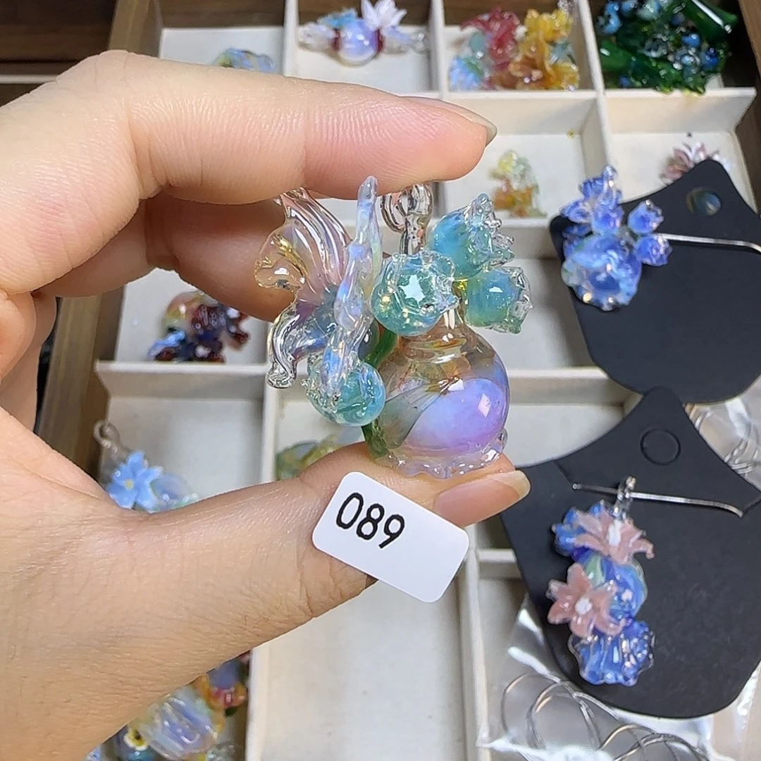 颈饰玻璃空心吊坠手工非遗