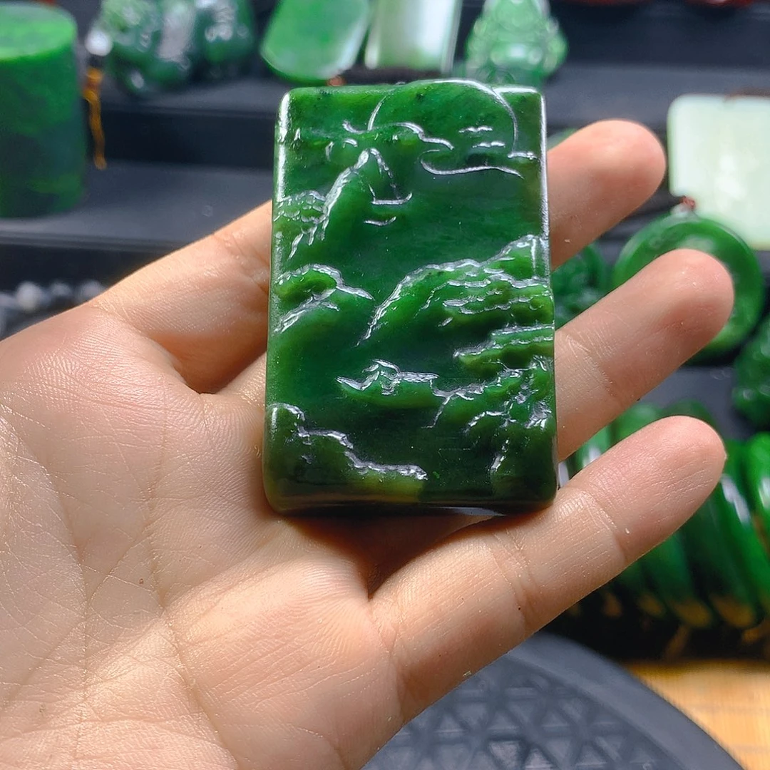未镶嵌和田玉（糖玉）挂件青*