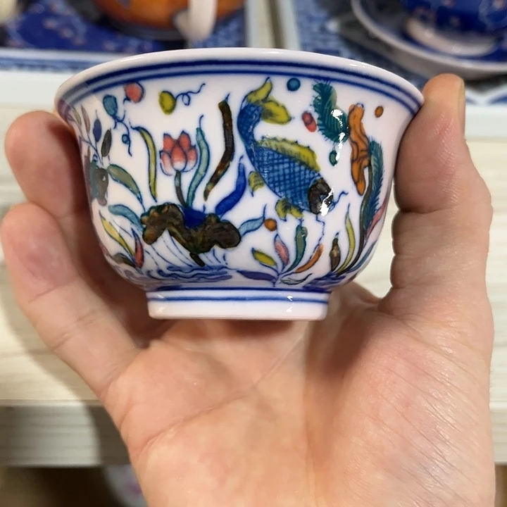 瓷片景德镇陶瓷杯子。红西西。