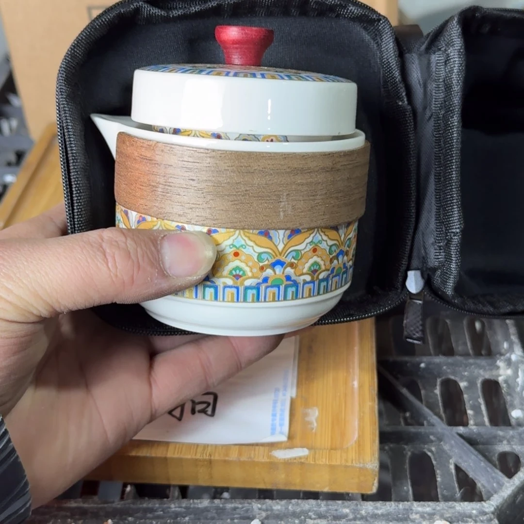 瑕疵介意勿拍陶瓷器皿F585