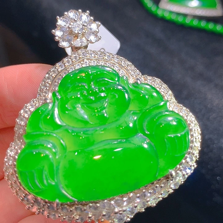 【闪购商品】翡翠颈饰银S925镶嵌翡翠