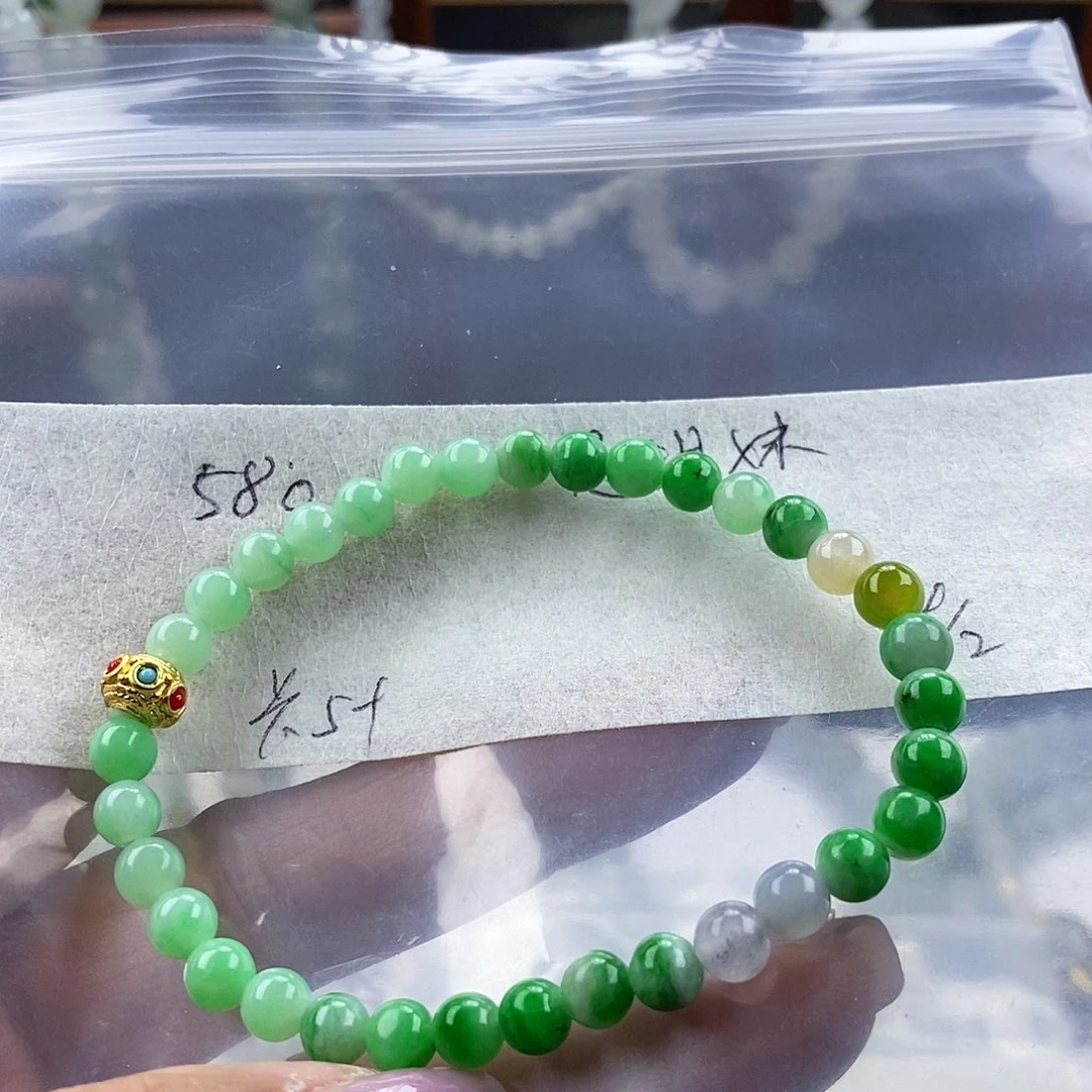 定制翡翠未镶嵌是**呀