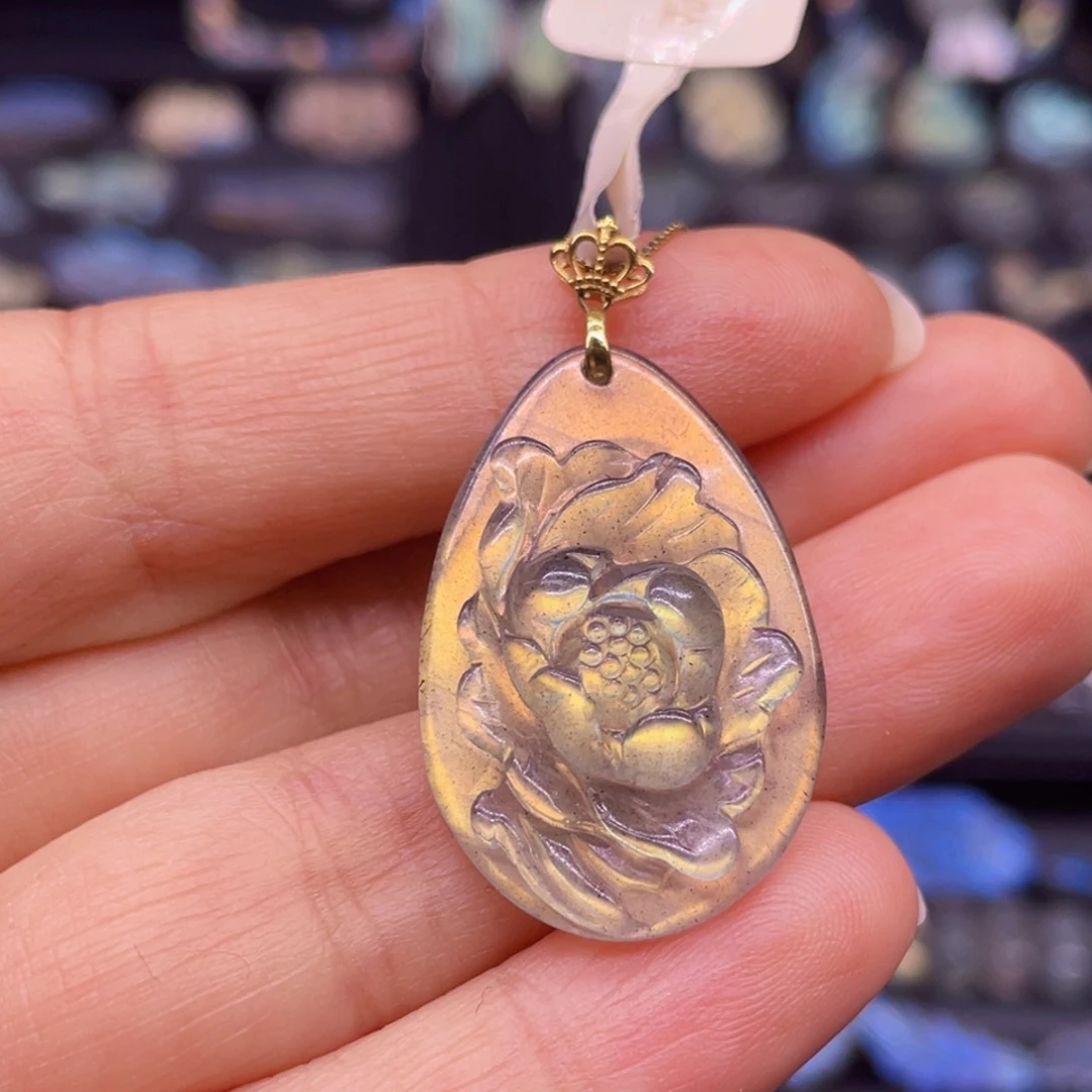 吊坠(不含链)18K金镶嵌长石牡丹花