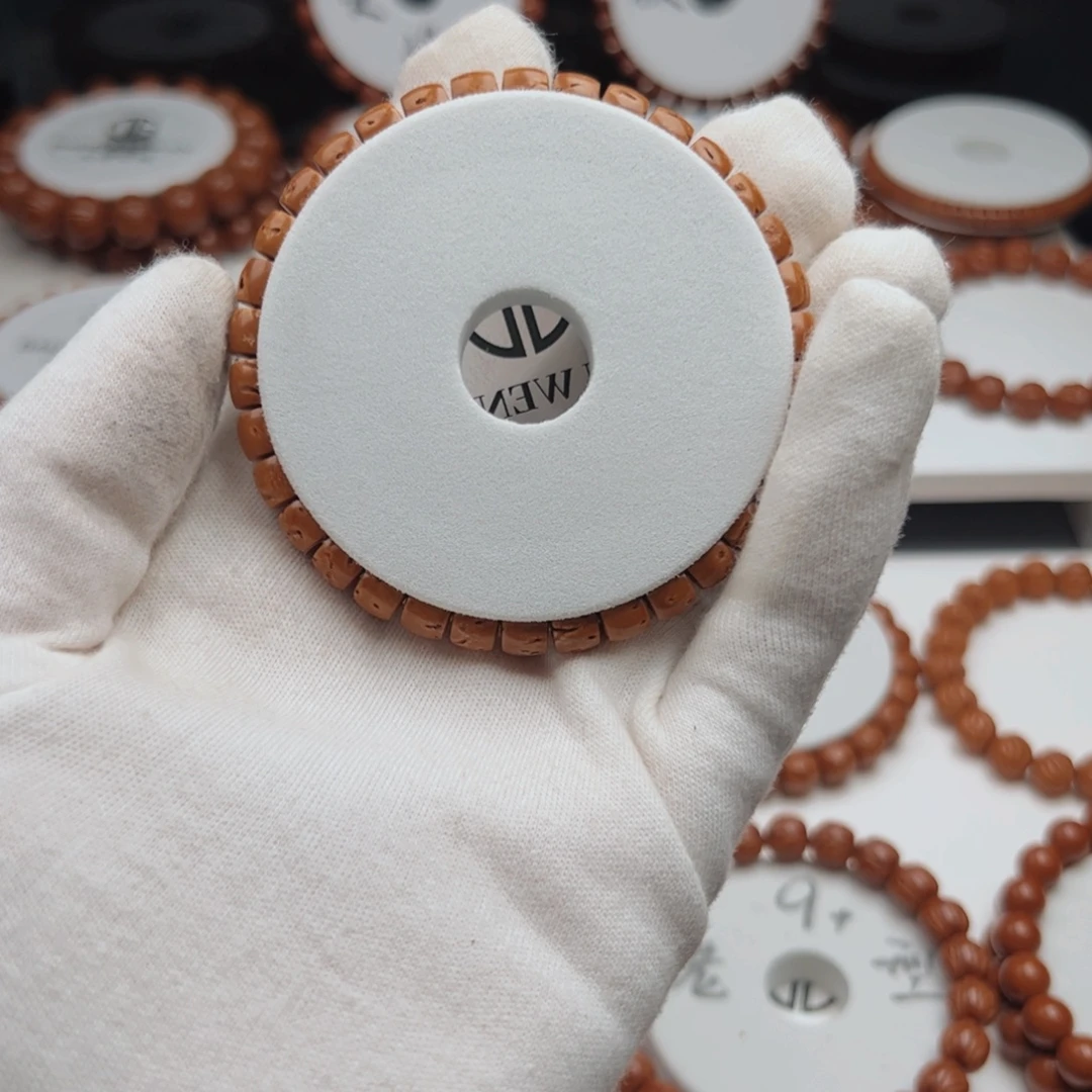 用***户桃核吊坠桃核手串