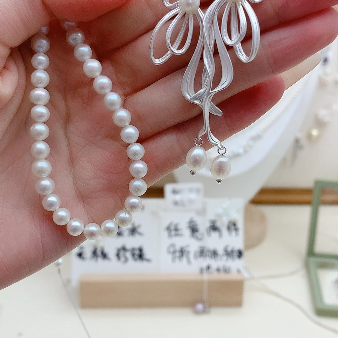 颈饰银S925镶嵌淡水珍珠