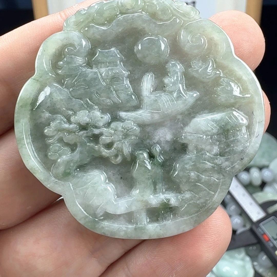 翡翠挂件未镶嵌翡翠