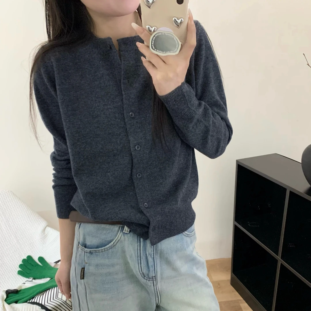 胸前刺绣单排扣9198针织开衫女气质百搭休闲显瘦软糯毛衣