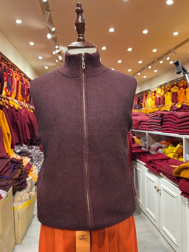 新款拉链羊毛毛衣，僧人外套