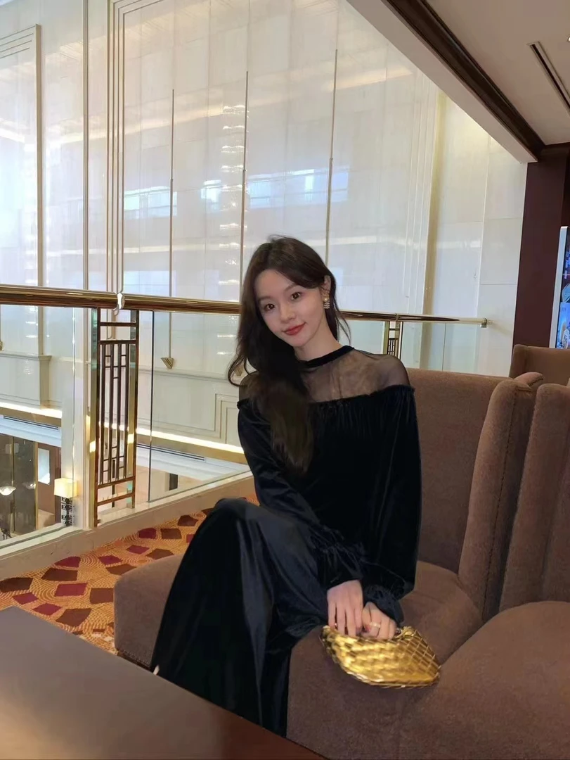 8172  蕾丝拼接丝绒上衣  S  1.3