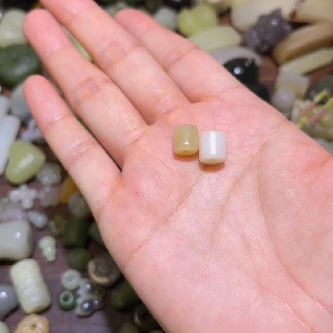京***证南红玛瑙未镶嵌珠宝半成品