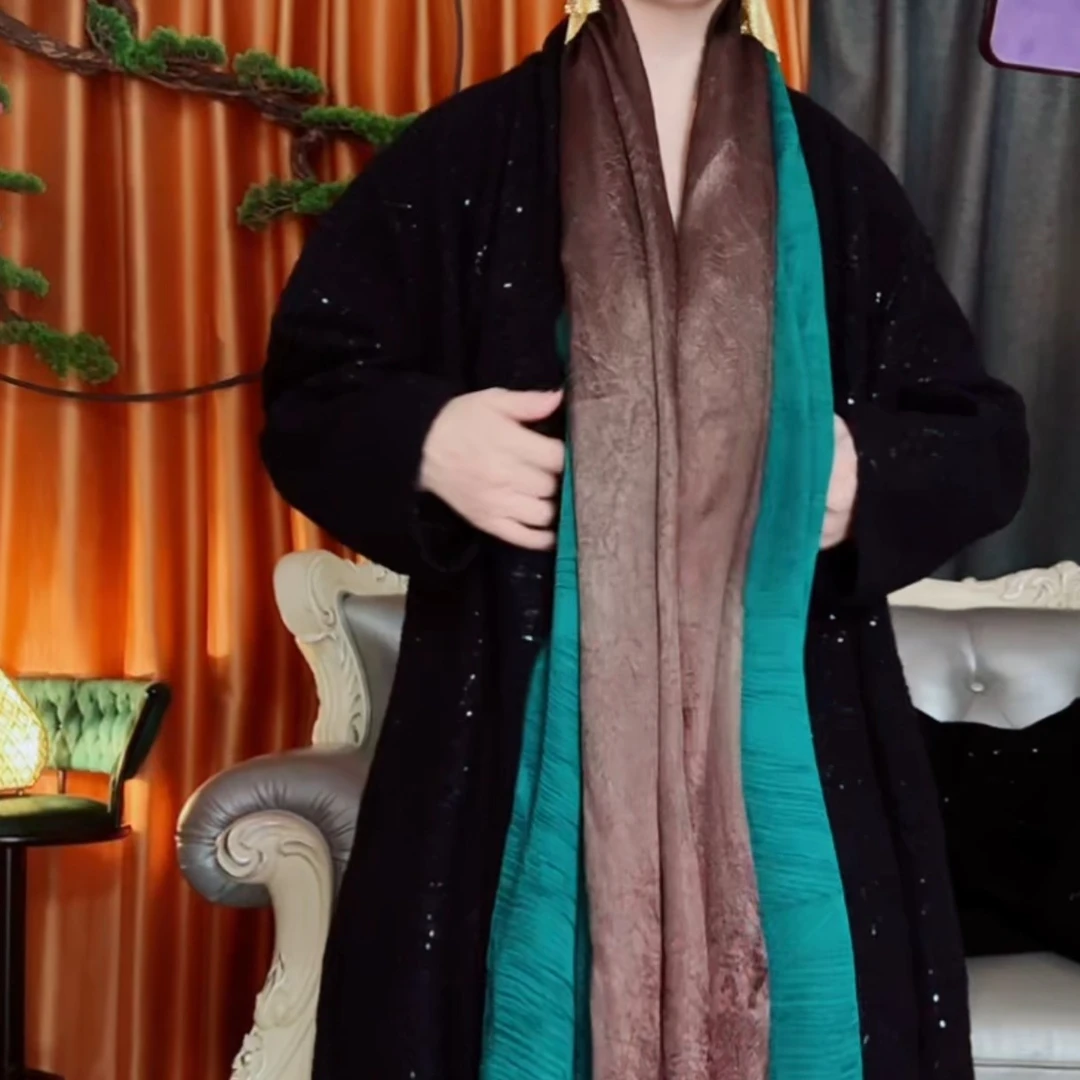 绿咖拼接不规则大披肩