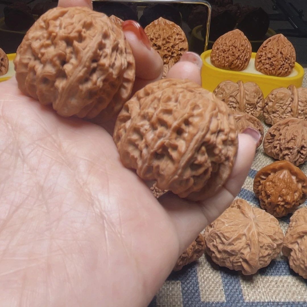 把件文玩核桃白狮子