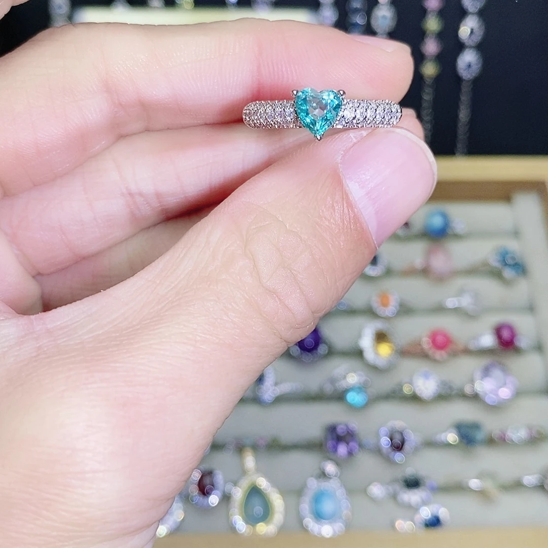 未镶嵌戒指托帕石