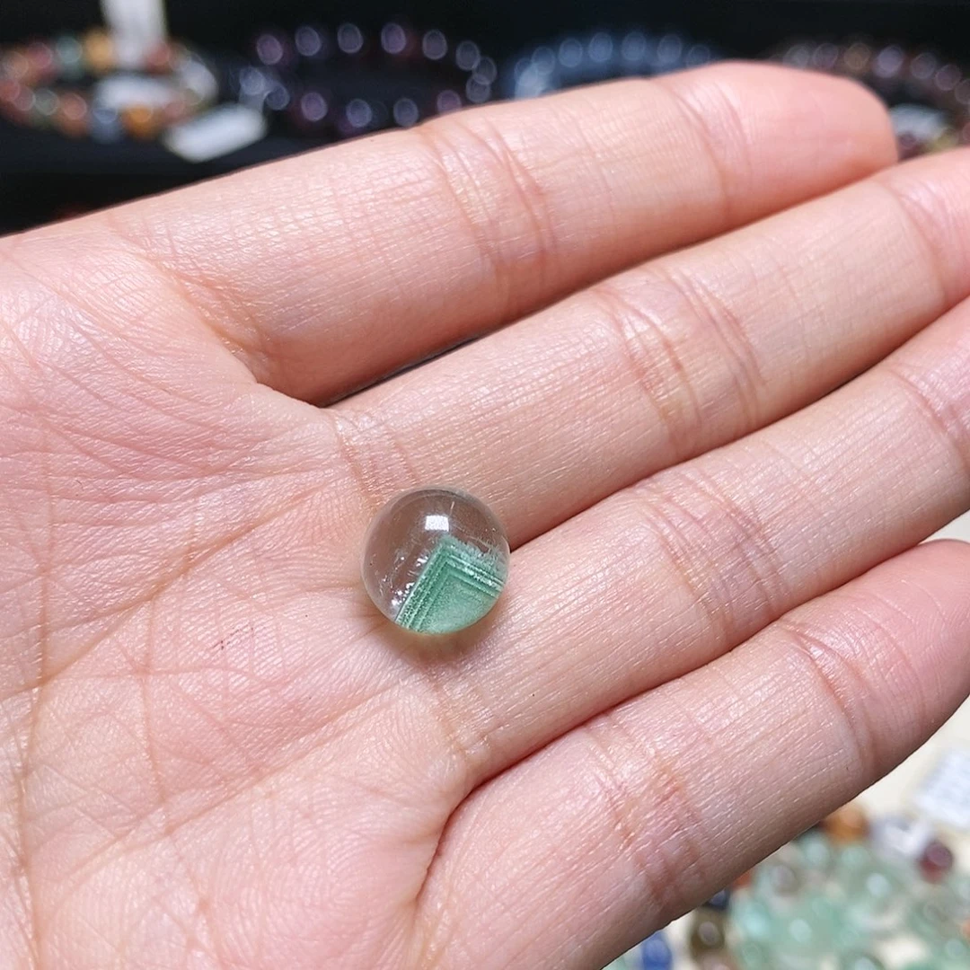 水晶手串未镶嵌泽**品打孔不退换
