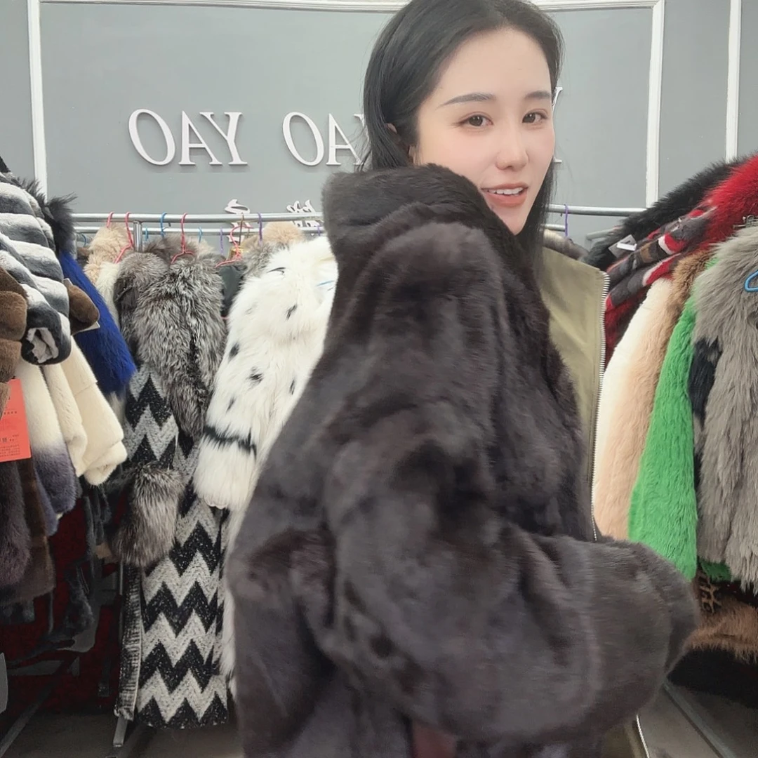 姚小妖家高端皮草