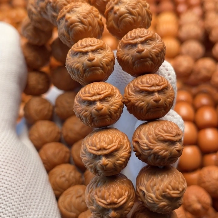 猴头核桃吊坠修*斗战胜佛